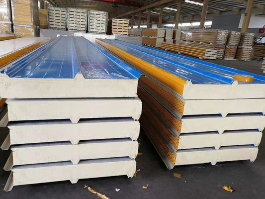 Feuerretardent, leichtes, wasserdichtes PU-Sandwichpaneel für Dachdecken