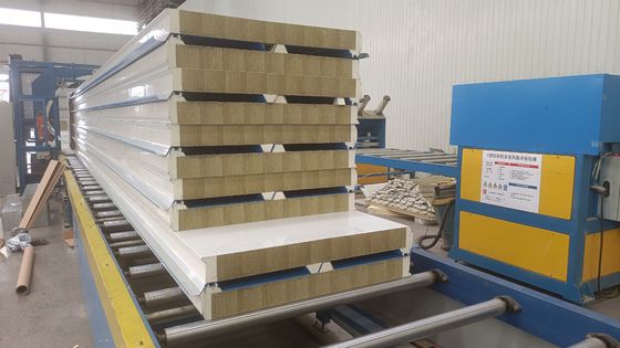 50-200 mm schalldichte Wärmedämmung Sandwich Polyurethan-Dachplatte